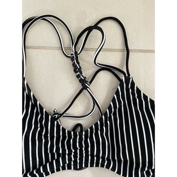 Cupshe Swim Bikini Swimwear Striped Floral Swimsuit - Picture 2 of 10